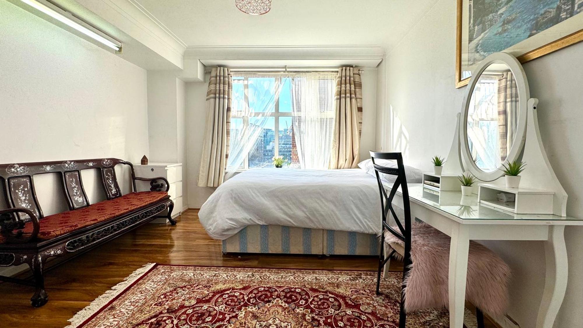 3 Bedroom Edgware Road * Londra