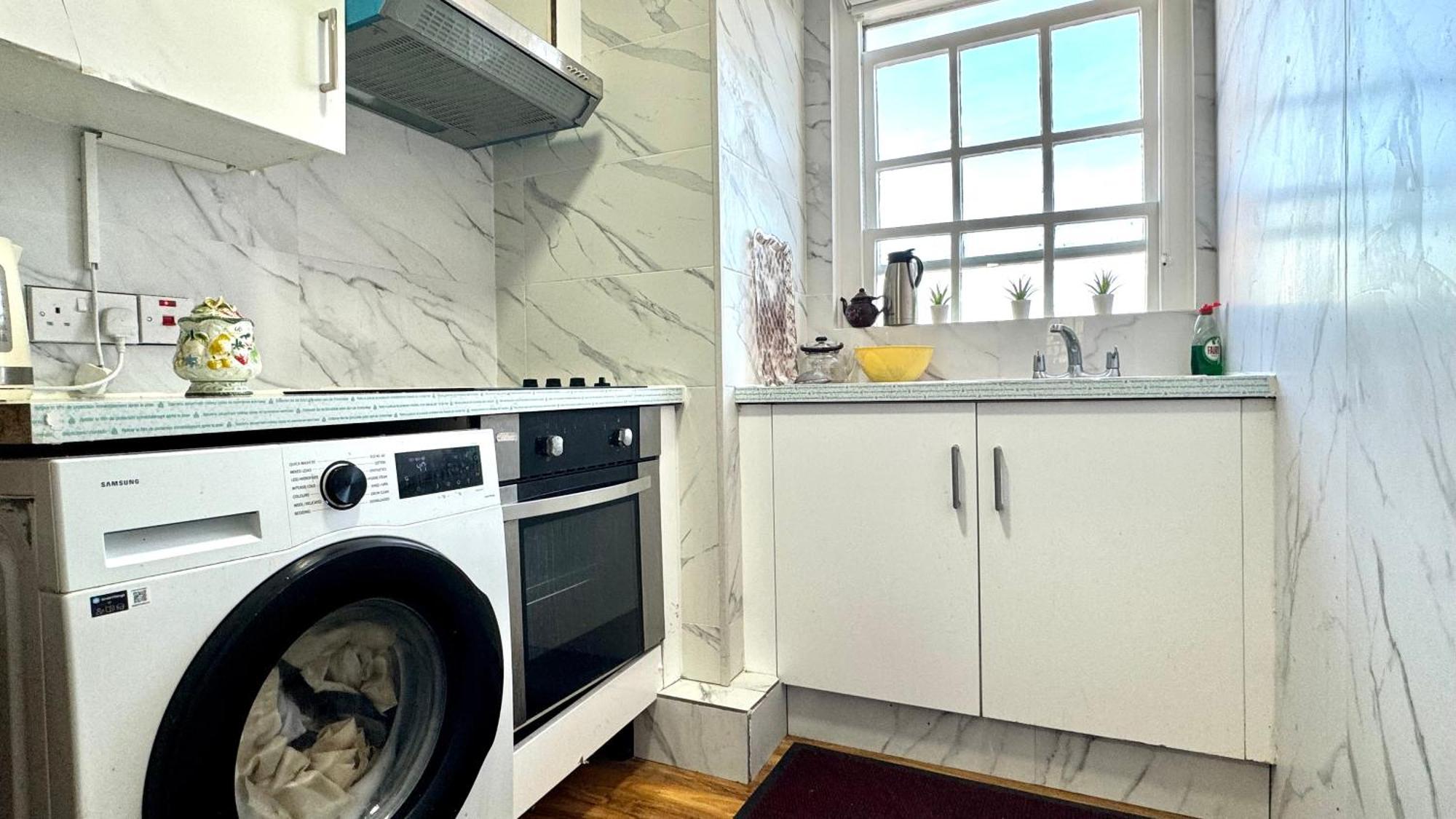 3 Bedroom Edgware Road