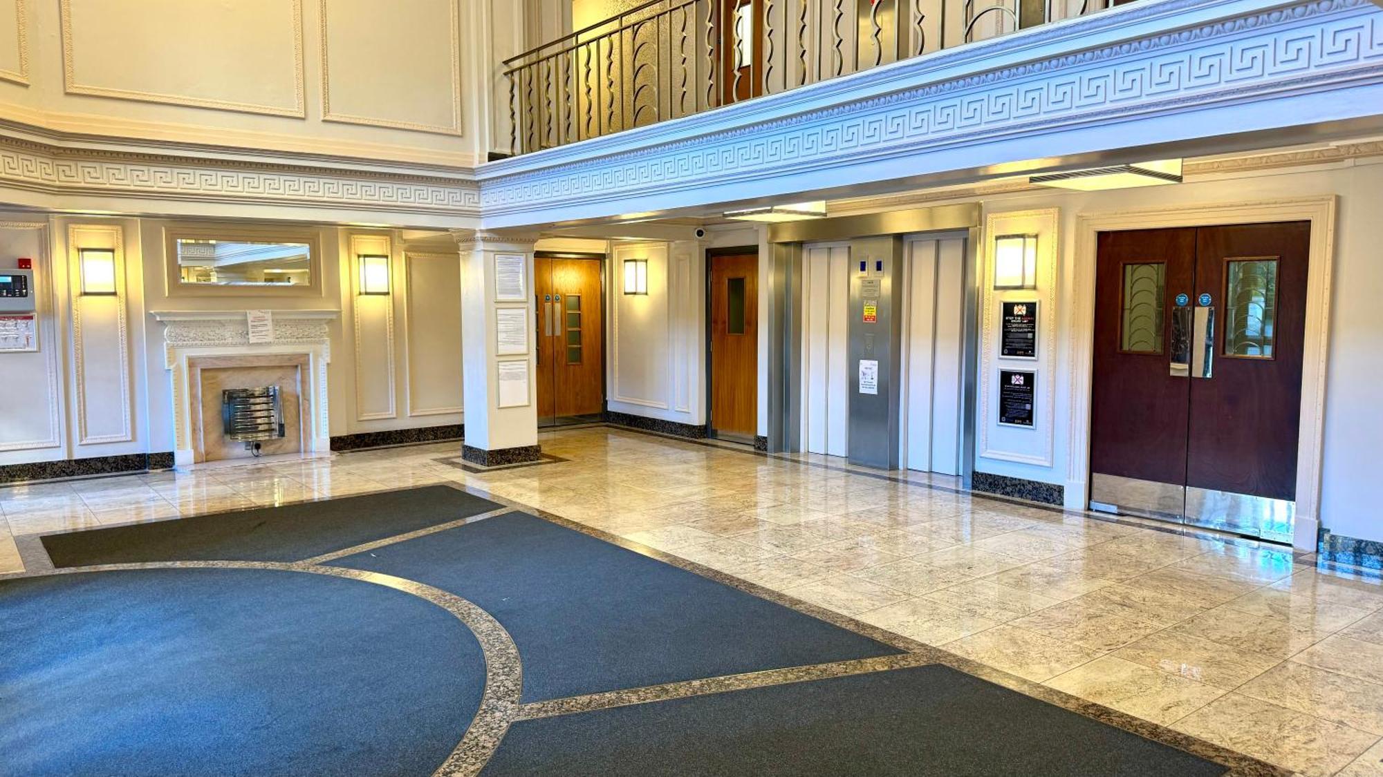 Appartamento 3 Bedroom Edgware Road Londra